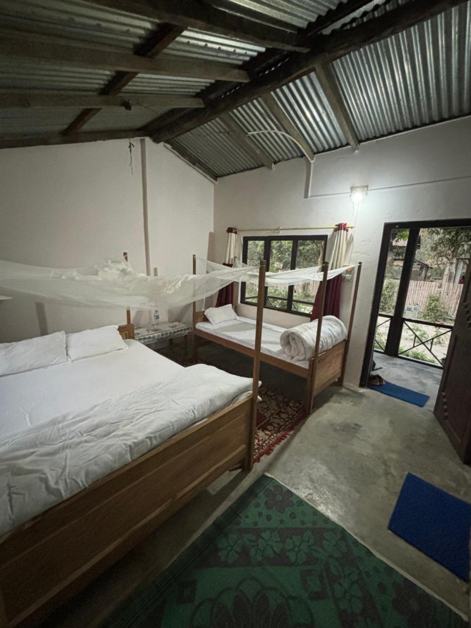 Nanu'S Bardiya Homestay エクステリア 写真